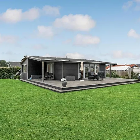 Casa vacanze Two-bedroom In *