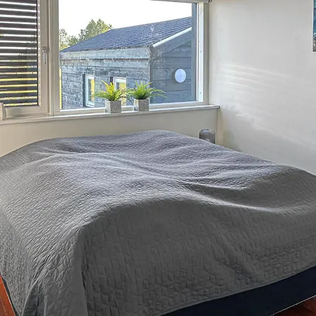 2 Bedroom Amazing In Оттеруп